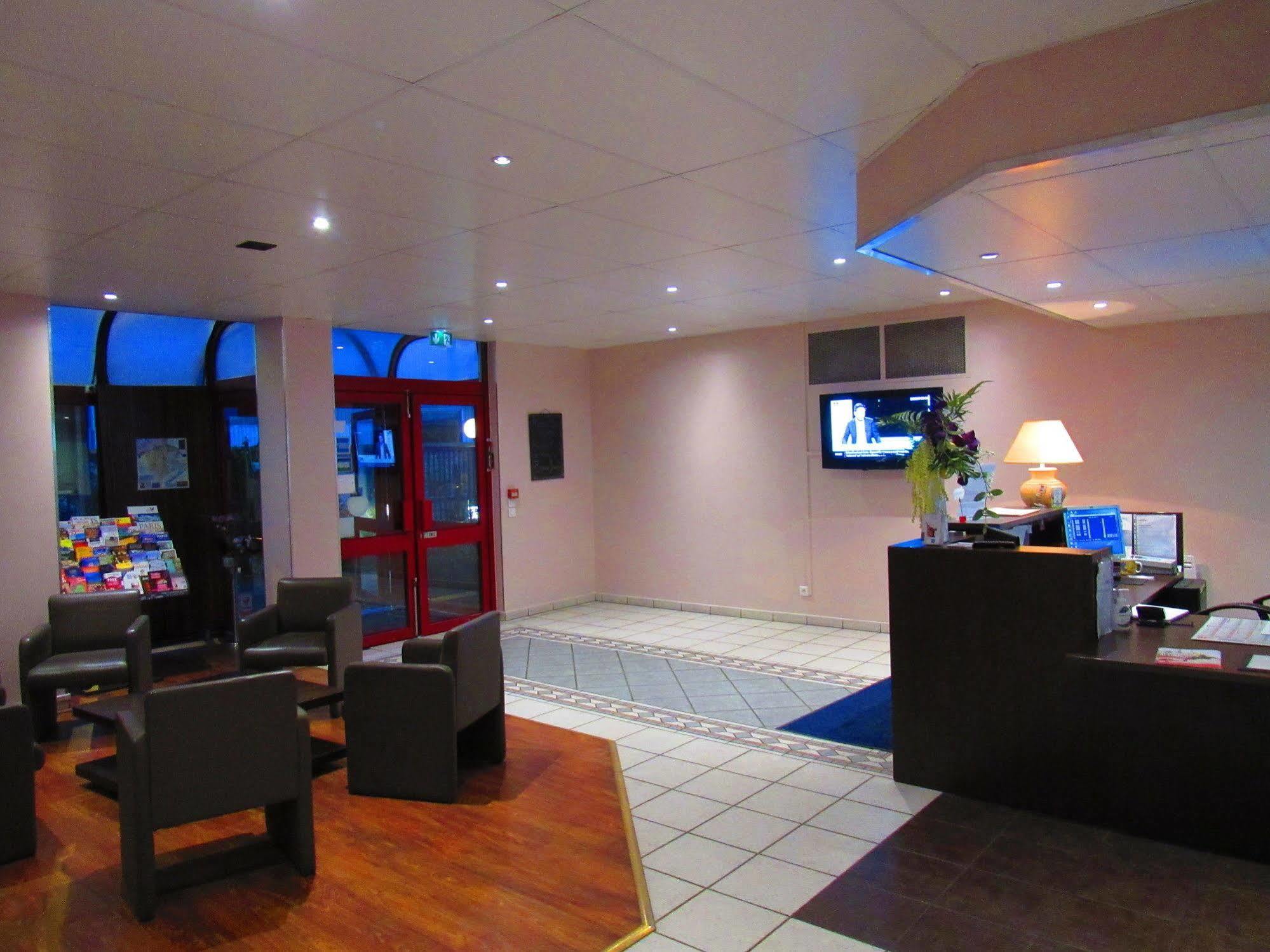 Hôtel Gallieni Gennevilliers Buitenkant foto