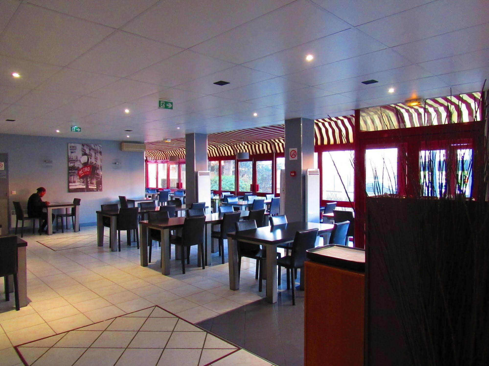 Hôtel Gallieni Gennevilliers Buitenkant foto